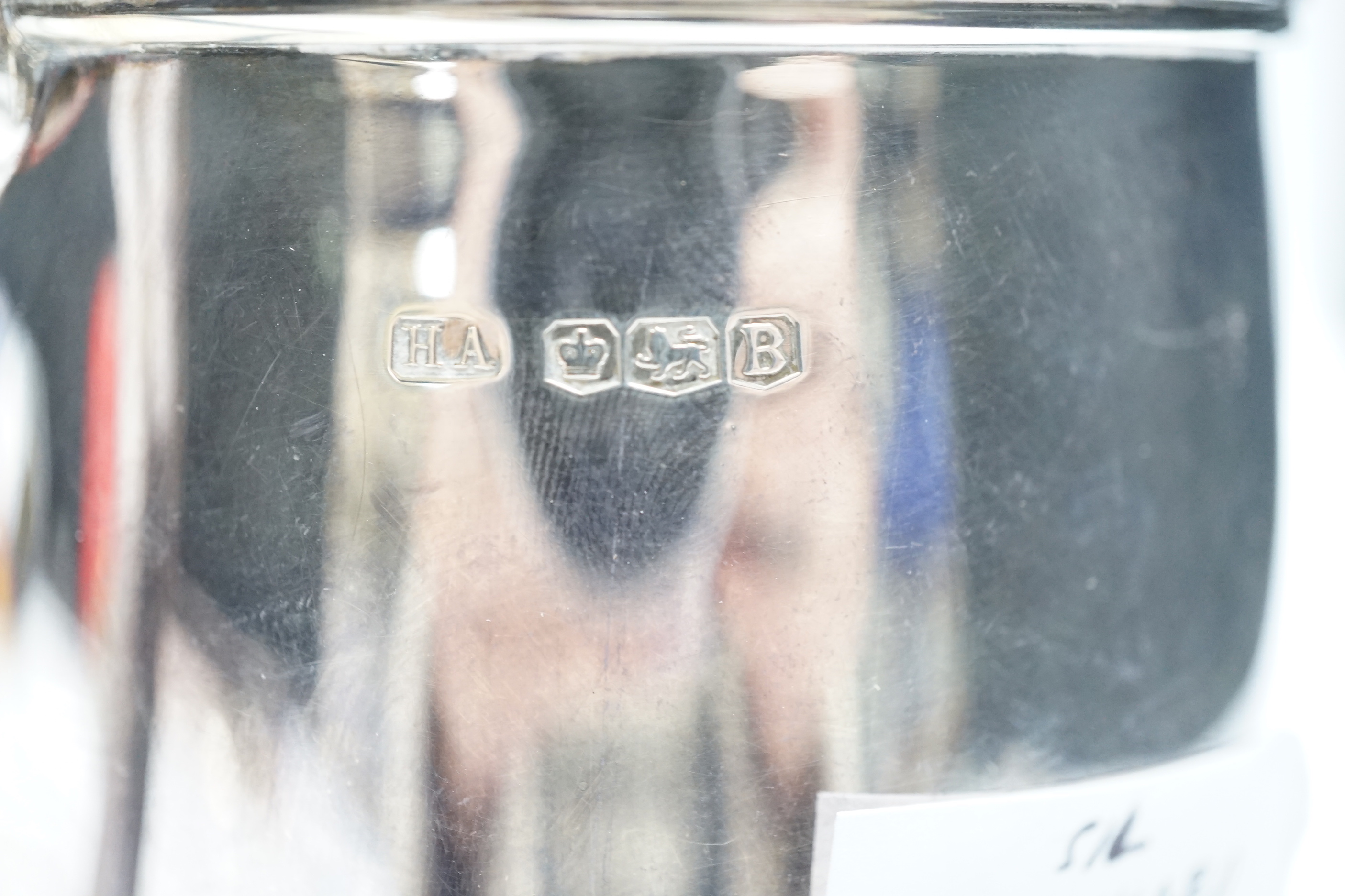 A George VI silver mug, Atkin Brothers, Sheffield, 1944, height 13cm, 13oz.